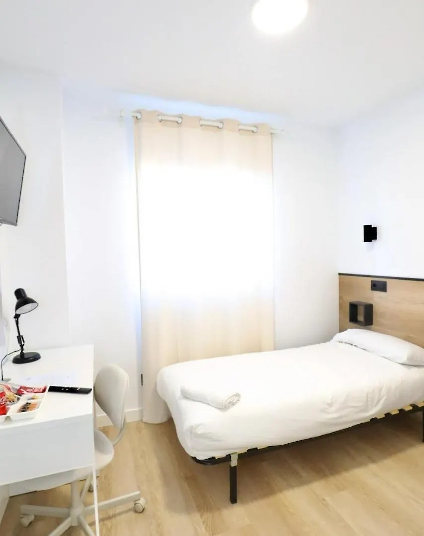 Notel Club - Encanto Urbano Santander 0*,  Spain